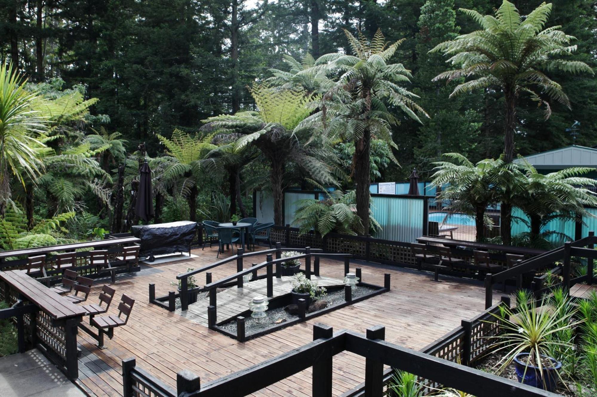 Woodlands Motel 3*